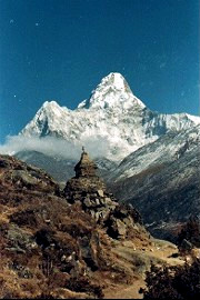 ama-dablam-chorten-180x270